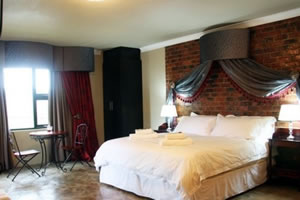 Choice of single, twin or double rooms at Accolades Accommodation and Wedding Venues in Midrand