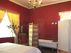 Designed for comfort and to welcome you back in time, the Cullinan Diamond Inn offers gracious accommodation with old-world charm.