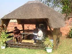 Neo's B&B with spacious bedrooms and gardens in Soweto