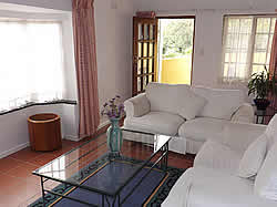 45 Peter Place Self-catering studio cottages in Bryanston