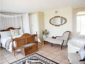Beautiful yet affordable Bergvalleiaccommodation ideally situated in the Muldersdrift area 